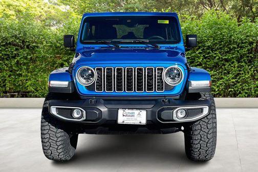 Hydro Blue Pearlcoat 2025 Jeep Wrangler 4-Door Sahara 4x4