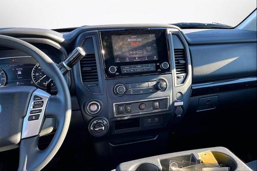 Glacier White 2024 Nissan Titan SV