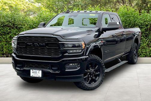 Diamond Black Crystal Pearlcoat 2023 RAM 2500 Limited Crew Cab 4x4 6'4' Box