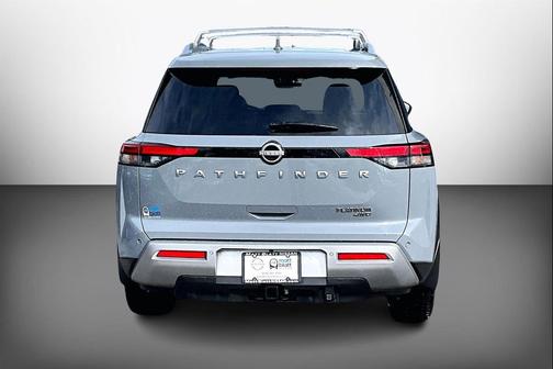 Boulder Gray Pearl 2025 Nissan Pathfinder Platinum 4WD