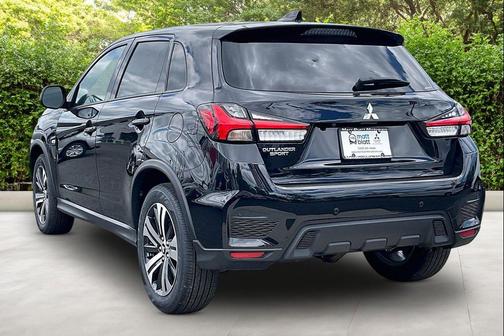 Labrador Black Pearl 2026 Mitsubishi Outlander Sport 2.0 ES