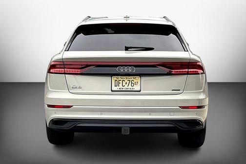 Vicuna Beige Metallic 2021 Audi Q8 55 Premium