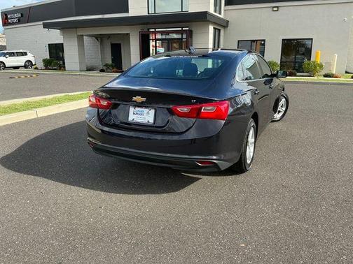 2023 Chevrolet Malibu FWD 1LT