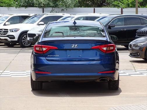2017 Hyundai SONATA SE