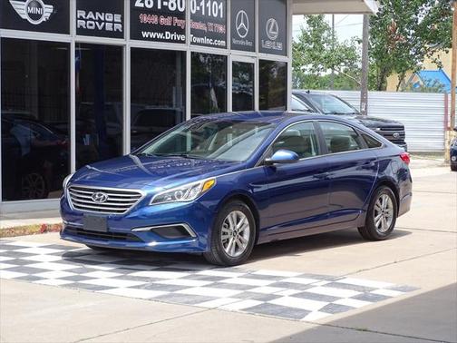 2017 Hyundai SONATA SE