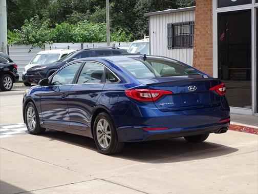 2017 Hyundai SONATA SE