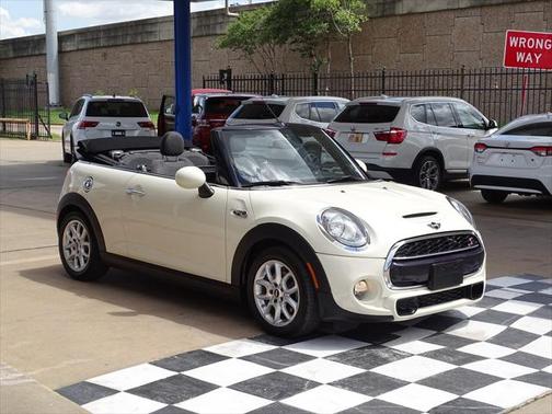 2016 MINI Convertible S
