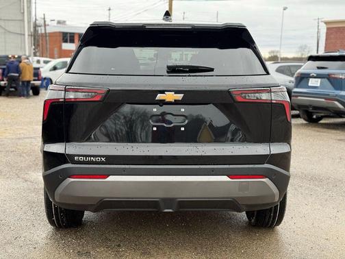 Mosaic Black Metallic 2026 Chevrolet Equinox 1LT