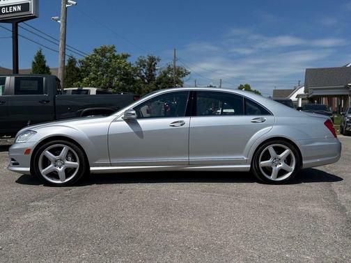 Iridium Silver Metallic 2011 Mercedes-Benz S-Class S 550