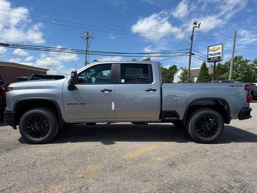 Sterling Gray Metallic 2026 Chevrolet Silverado 2500 Custom