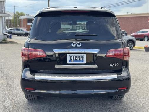 2017 INFINITI QX80 Base