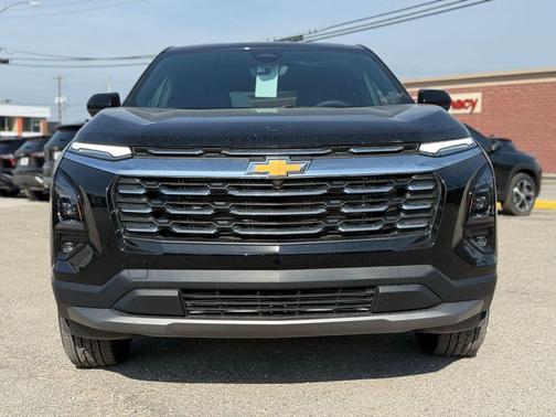 Mosaic Black Metallic 2026 Chevrolet Equinox 1LT