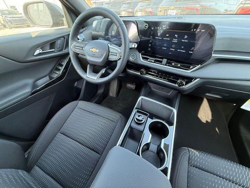 Mosaic Black Metallic 2026 Chevrolet Equinox 1LT