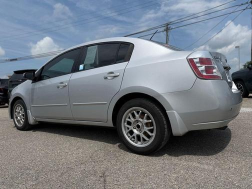 Brilliant Silver Metallic 2009 Nissan Sentra 2.0 S