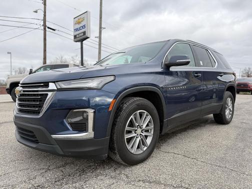 2022 Chevrolet Traverse LT Cloth