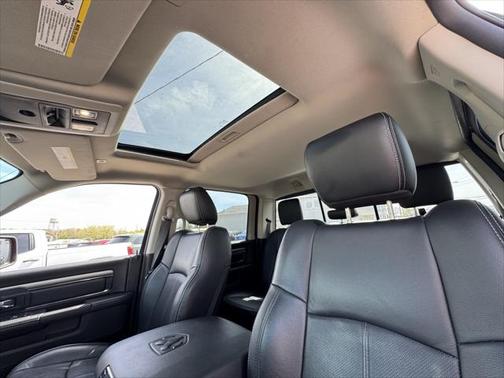 2018 RAM 1500 Night Crew Cab 4x4 5'7' Box