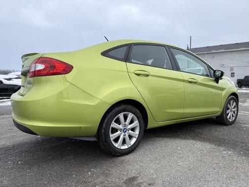 2012 Ford Fiesta SE
