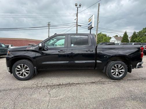 Black 2019 Chevrolet Silverado 1500 LT