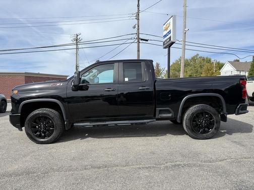 2024 Chevrolet Silverado 2500 Custom