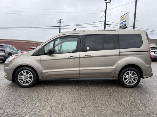2019 Ford Transit Connect XLT w/Rear Liftgate