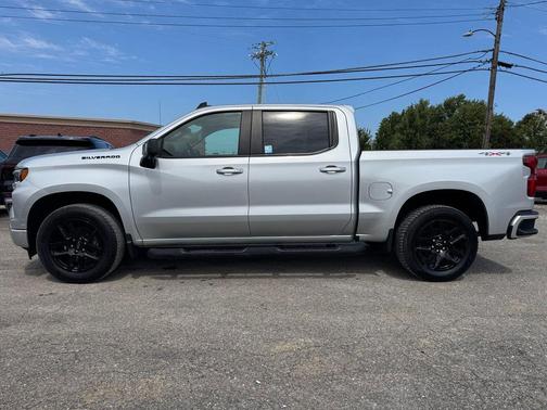 Silver Ice Metallic 2022 Chevrolet Silverado 1500 RST