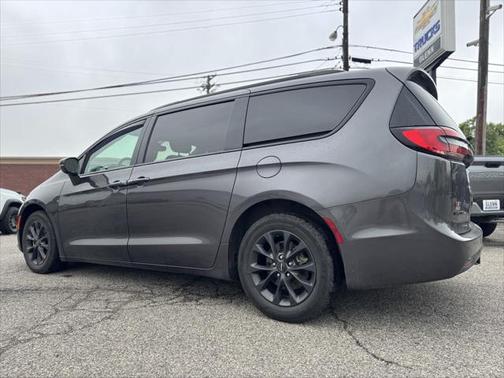 2021 Chrysler Pacifica Touring