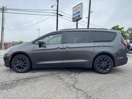 2021 Chrysler Pacifica Touring