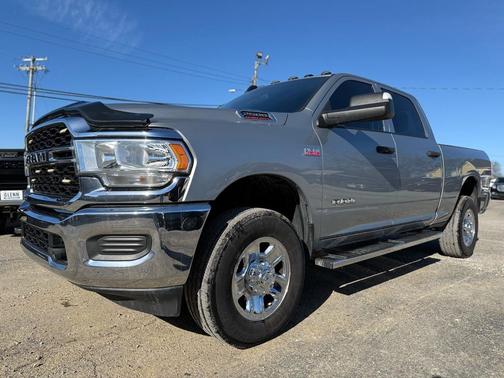 2021 RAM 2500 Tradesman Crew Cab 4x4 6'4' Box