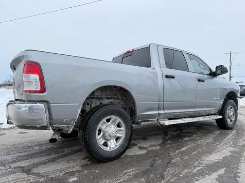 2021 RAM 2500 Tradesman Crew Cab 4x4 6'4' Box