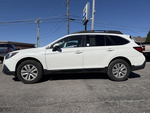 2018 Subaru Outback 2.5i Premium