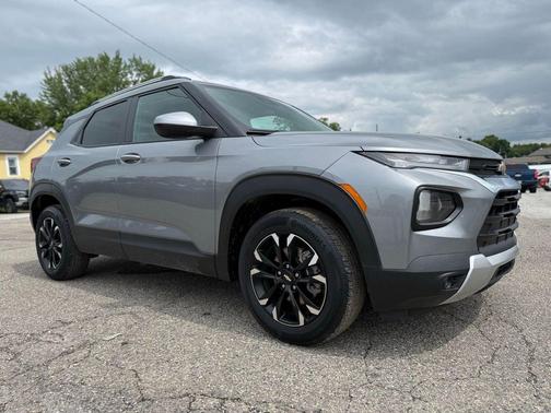 Sterling Gray Metallic 2023 Chevrolet Trailblazer LT