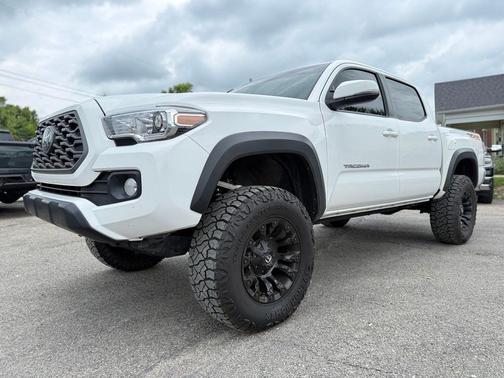 White 2022 Toyota Tacoma TRD Pro