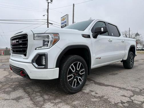 Summit White 2021 GMC Sierra 1500 AT4
