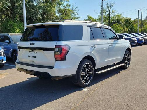 Star White Metallic Tri-Coat 2021 Ford Expedition Limited
