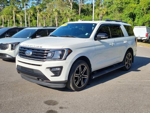 Star White Metallic Tri-Coat 2021 Ford Expedition Limited