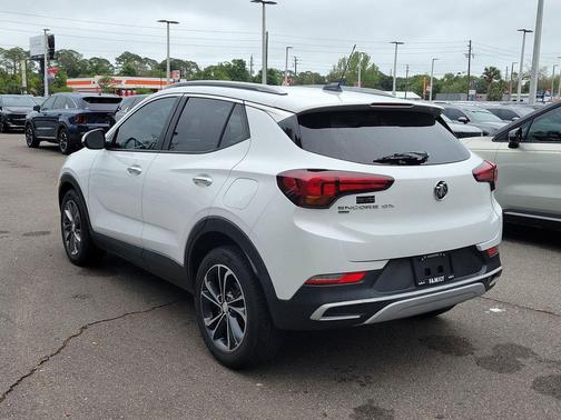 Summit White 2020 Buick Encore GX Select