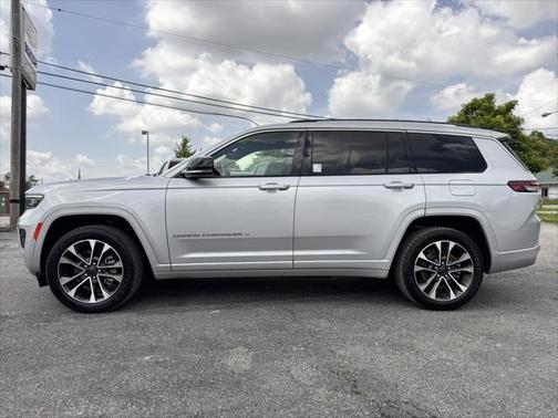 2022 Jeep Grand Cherokee L Overland