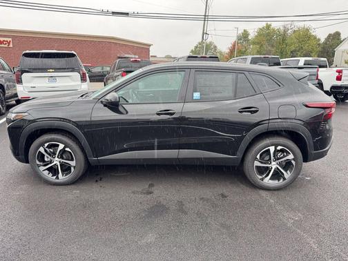 Mosaic Black Metallic 2026 Chevrolet Trax FWD 1RS