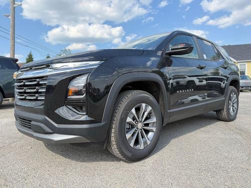 Mosaic Black Metallic 2026 Chevrolet Equinox 1LT
