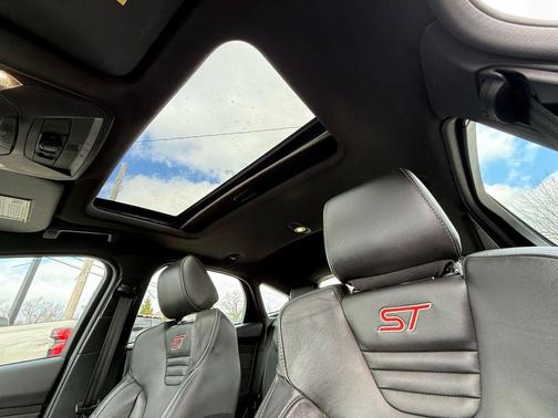 2016 Ford Focus ST 