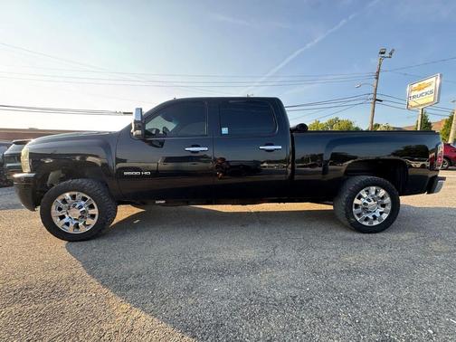 Black 2014 Chevrolet Silverado 2500 LT