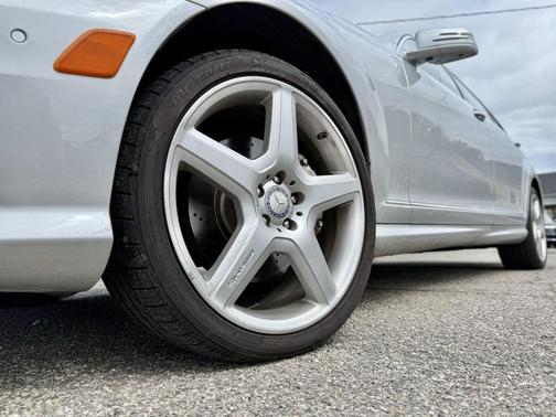 2011 Mercedes-Benz S-Class S 550