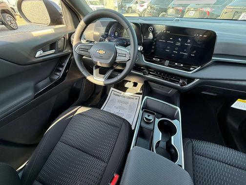 Mosaic Black Metallic 2026 Chevrolet Equinox 1LT