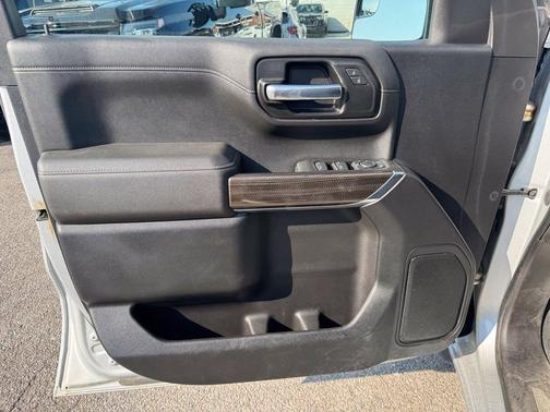 Silver Ice Metallic 2021 Chevrolet Silverado 1500 LT