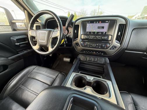 2015 GMC Sierra 2500 Denali