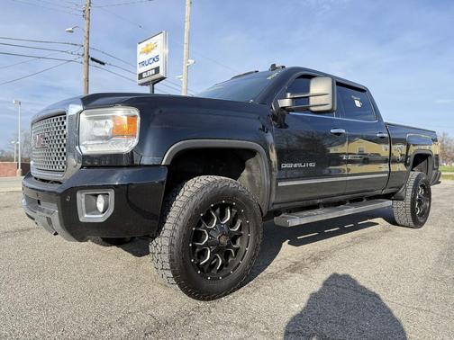 2015 GMC Sierra 2500 Denali