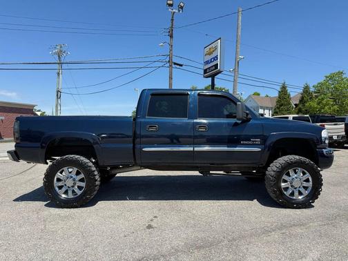 Cadet Blue Metallic 2005 GMC Sierra 2500 SLT H/D Crew Cab