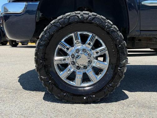 Cadet Blue Metallic 2005 GMC Sierra 2500 SLT H/D Crew Cab