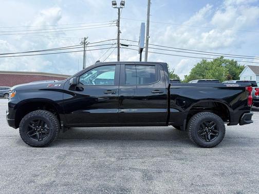 Black 2026 Chevrolet Silverado 1500 Custom Trail Boss