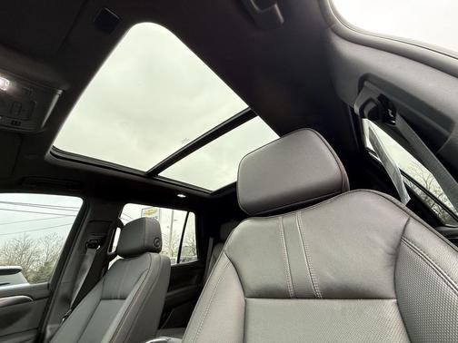 2024 Chevrolet Tahoe 4WD RST